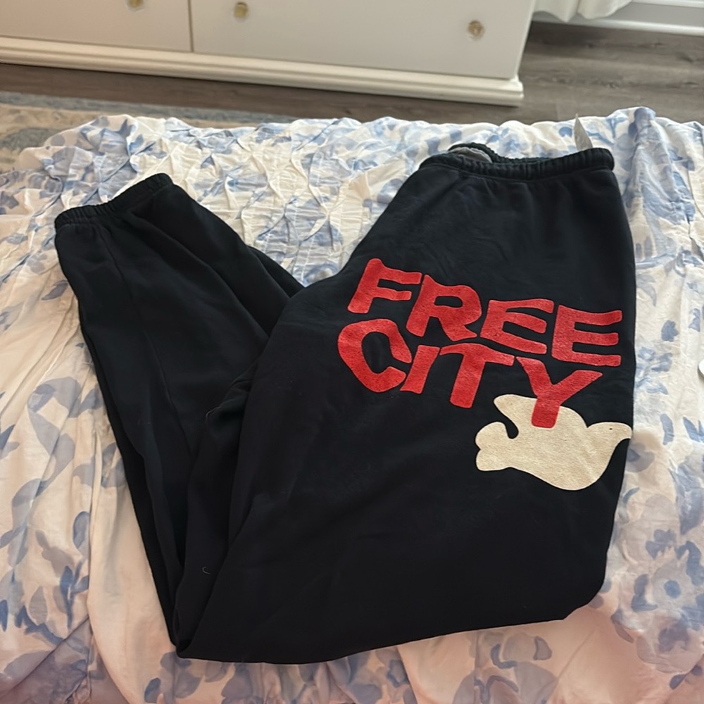 Free City Sweatpants